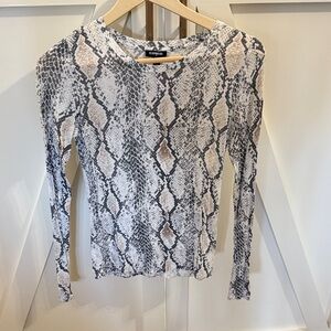 Express Black and Cream Snake Pattern Long Sleeve Tee